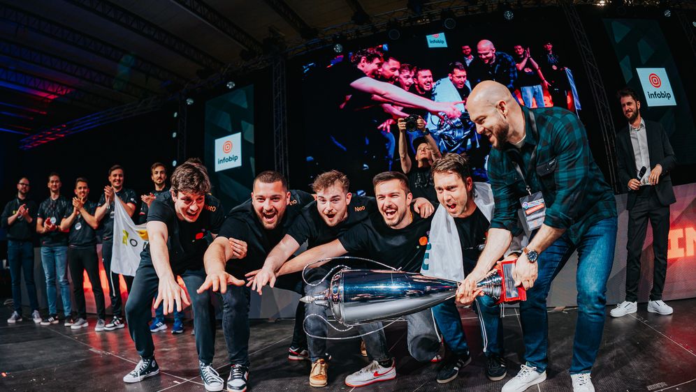 Pobjednička ekipa Infobipa