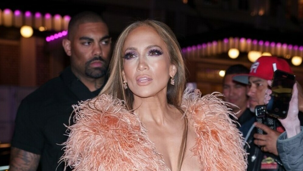 Jennifer Lopez - 3