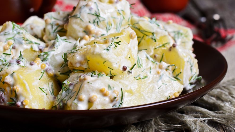 Kremasta salata od kuhanog krumpira