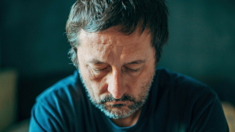 Kako se piše: žalosan ili žalostan