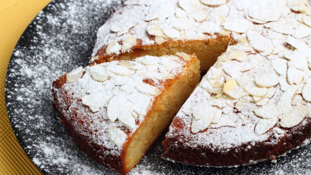 Kolač od jabuka i badema