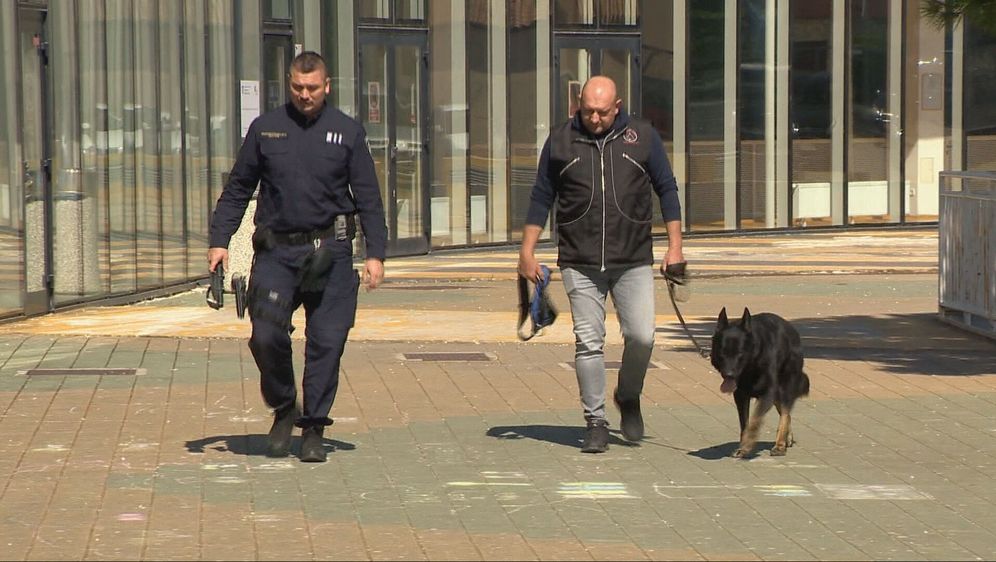 Policija