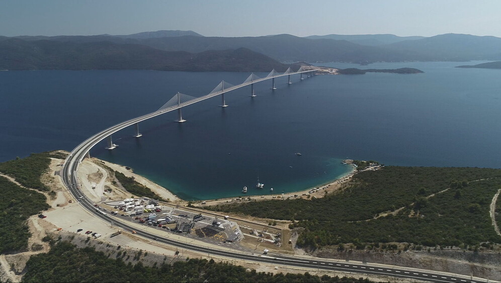 Pelješki most