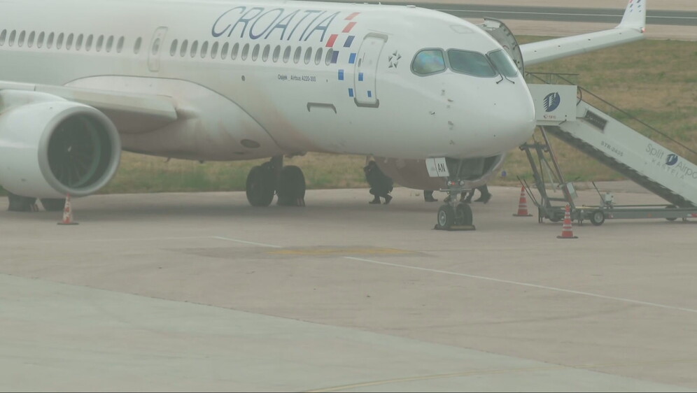 Avion sletio sa staze - 1
