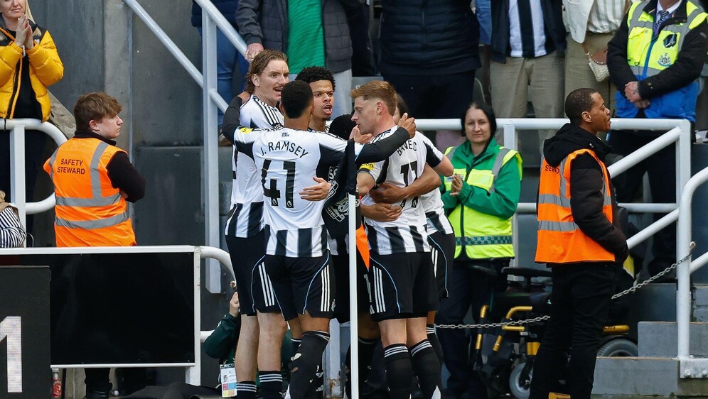 Slavlje Newcastlea