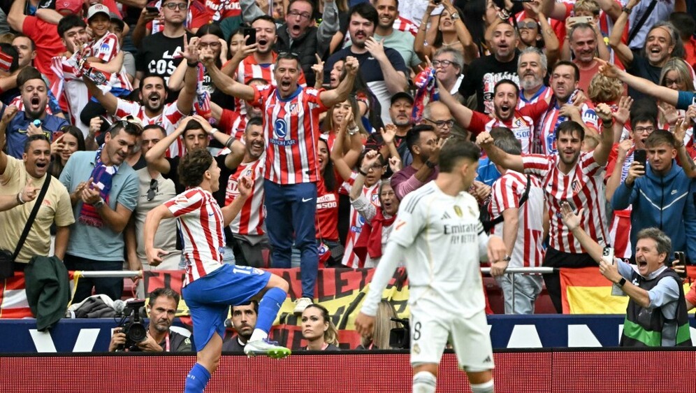 Julian Alvarez zabija gol za Atletico protiv Real Madrida
