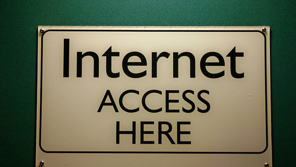 Iduće godine broj korisnika interneta probija granicu od tri milijarde ljudi