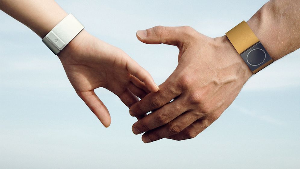 Embrace je pametna narukvica koja mjeri stres i upozorava na epileptične napadaje