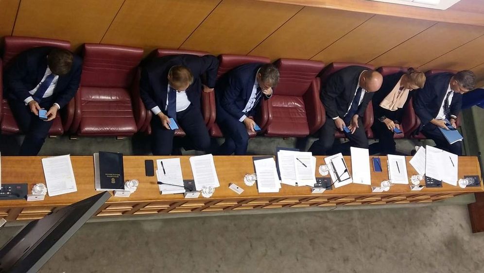 Ministri krate vrijeme na aktualcu (Foto: Dnevnik.hr)