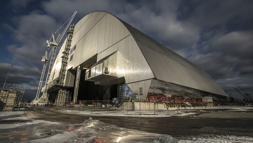 Zaštitni štit oko reaktora 4. nuklearne elektrane u Černobilu (Foto: Arhiva/AFP)