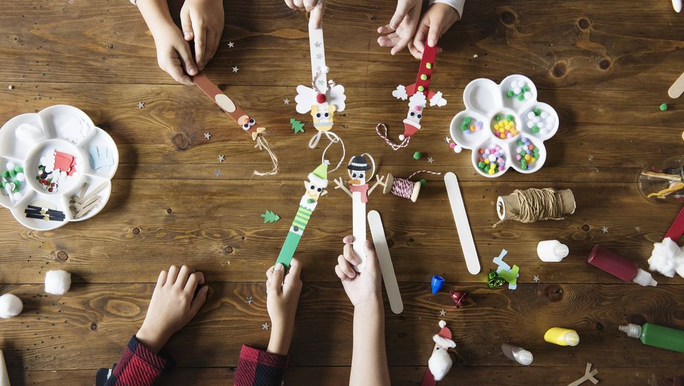 Jednostavni 'uradi sam' božićni ukrasi koje možete izraditi s djecom