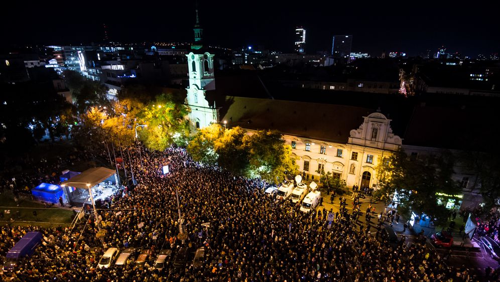 Prosvjedi u Slovačkoj zbog napda na medije (Foto: AFP) - 4
