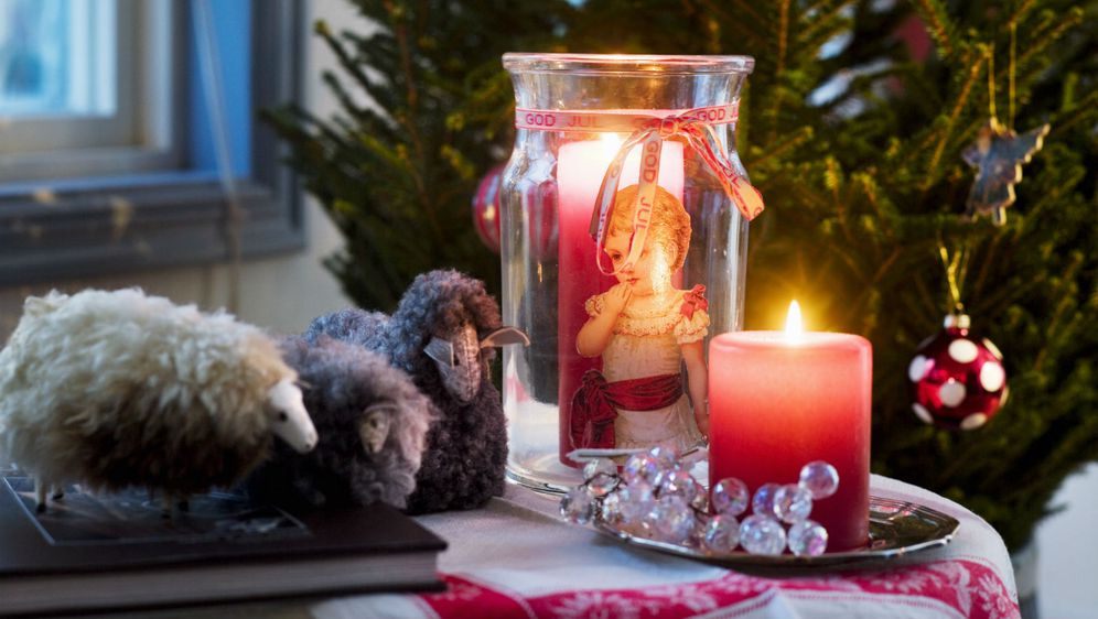 Za čaroliju božićnog ugođaja u domu bit će vam dovoljna i jedna svijeća