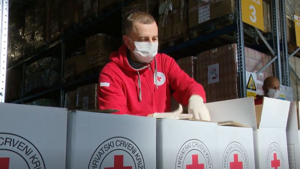 Volonter Crvenog križa - 1