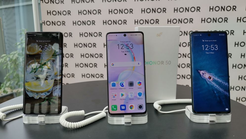 Predstavljanje novih pametnih telefona Honor - 1