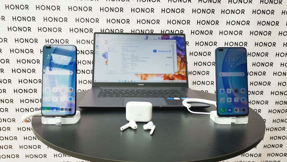 Predstavljanje novih pametnih telefona Honor - 7