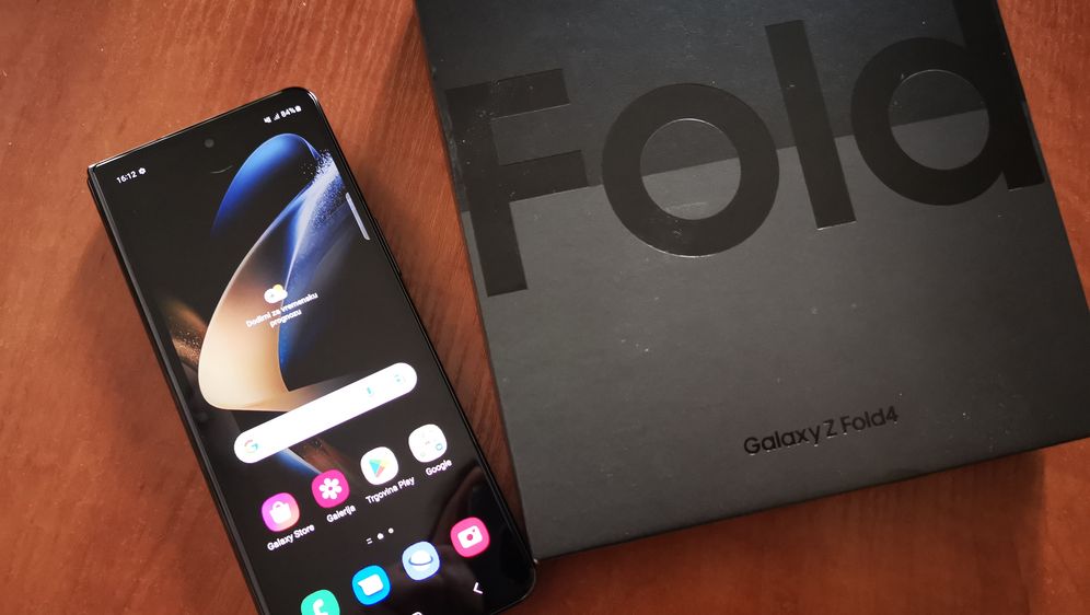 Samsung Galaxy Z Fold4 - 3