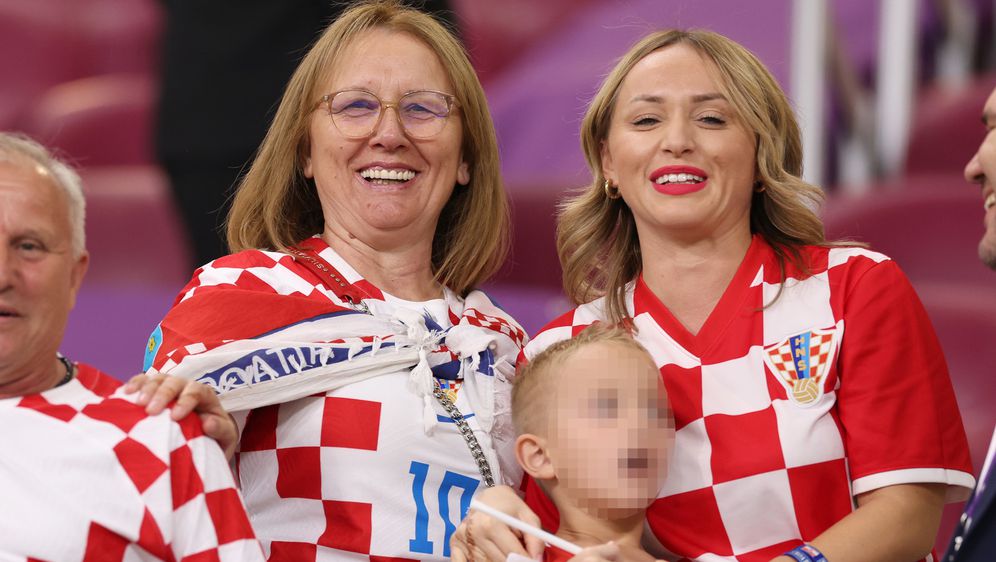 Roditelji i sestra Luke Modrića na utakmici Hrvatske i Kanade