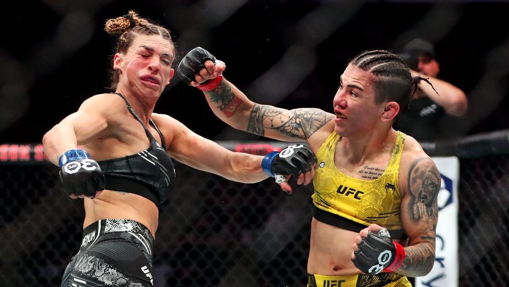 Jessica Andrade - Mckenzie Dern