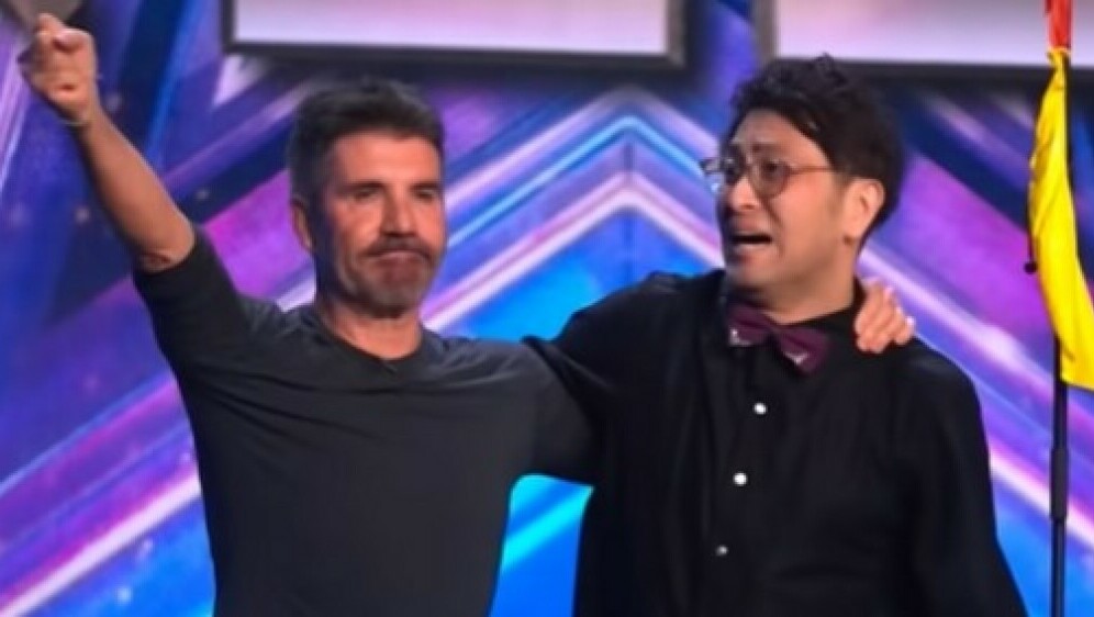 Ichikawa Munehiro i Simon Cowell