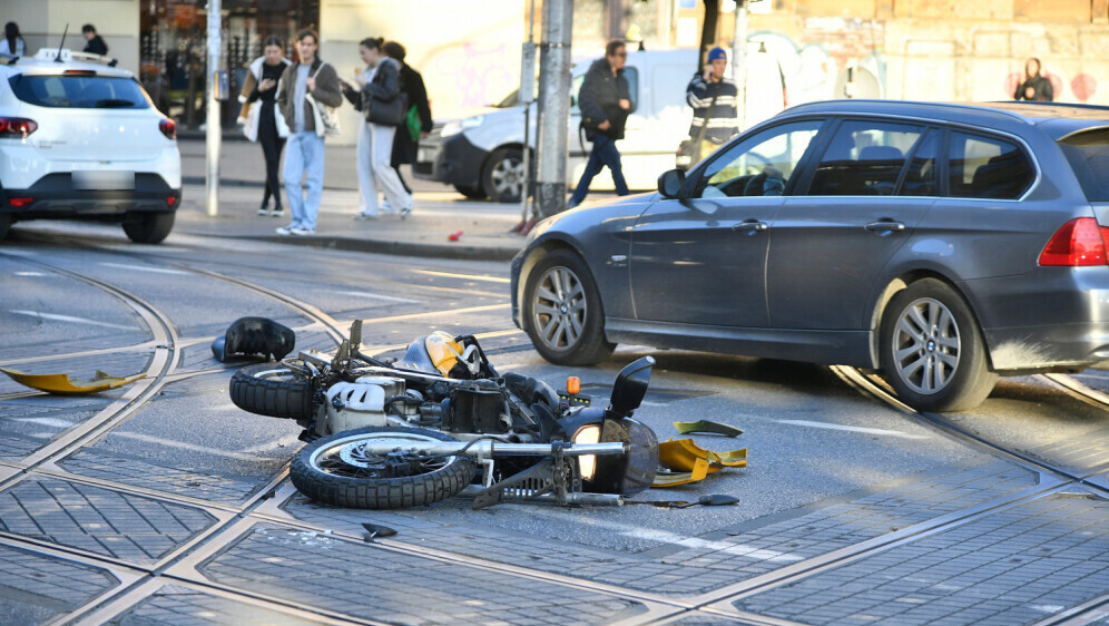 Prometna nesreća na raskrižju Savske ceste i Vodnikove ulice - 2