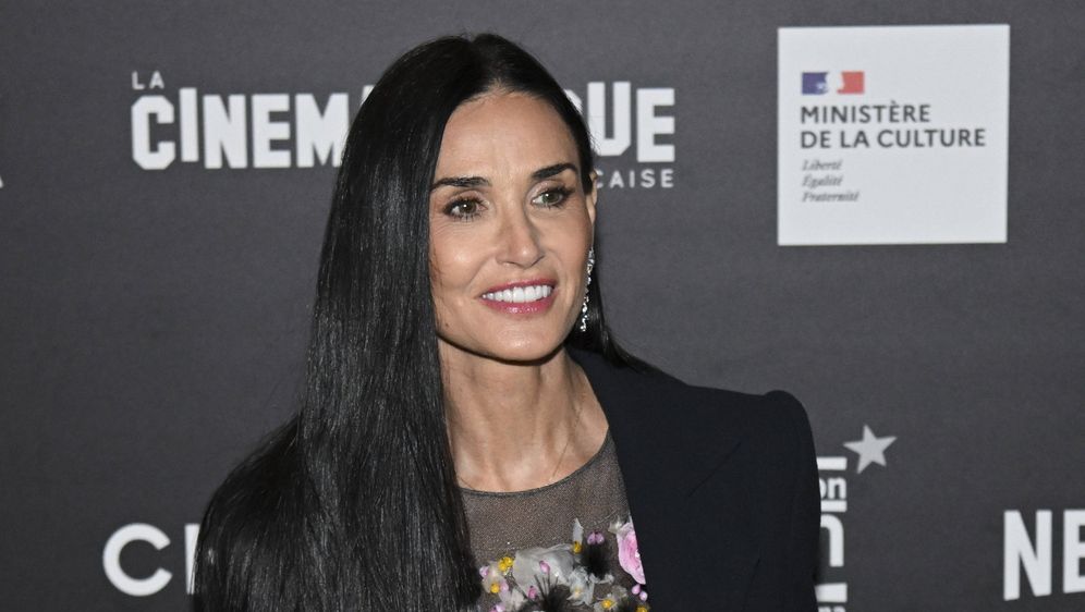 Demi Moore na premijeri filma 'Supstanca' u Parizu