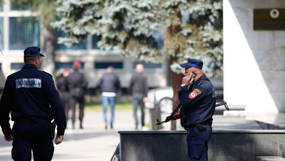 Policajci oduzeli zastavu dvjema ženama u Banjoj Luci (ilustracija)