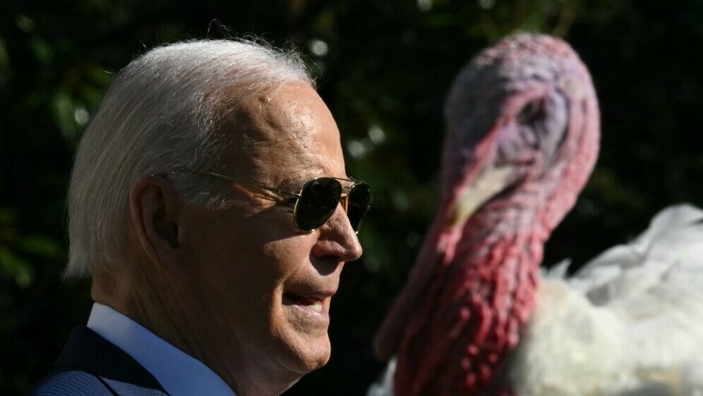 Američki predsjednik Joe Biden pomilovao je purice Peach i Blossom uoči Dana zahvalnosti