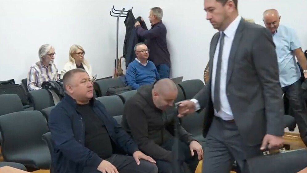 Nastavljeno suđenje Dekaniću - 1