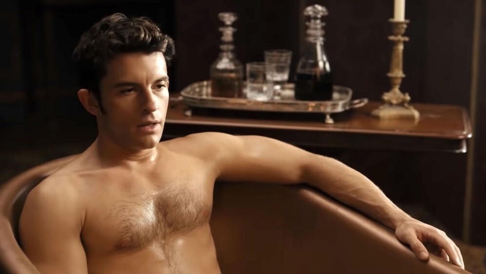 Jonathan Bailey - 4