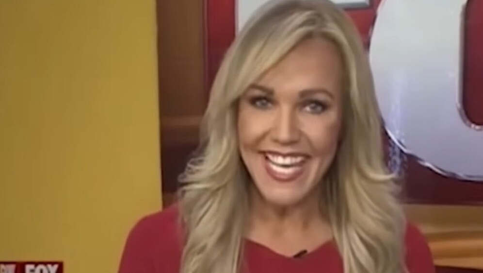 Bivša voditeljica Angelynn Mock