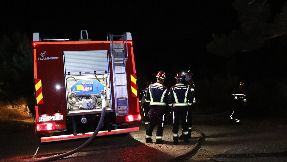 Vatrogasci, ilustracija