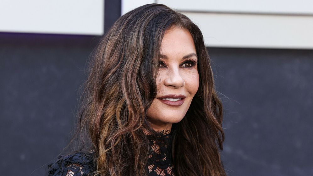 Catherine Zeta-Jones u tajicama i Chanelovim tajicama - 5