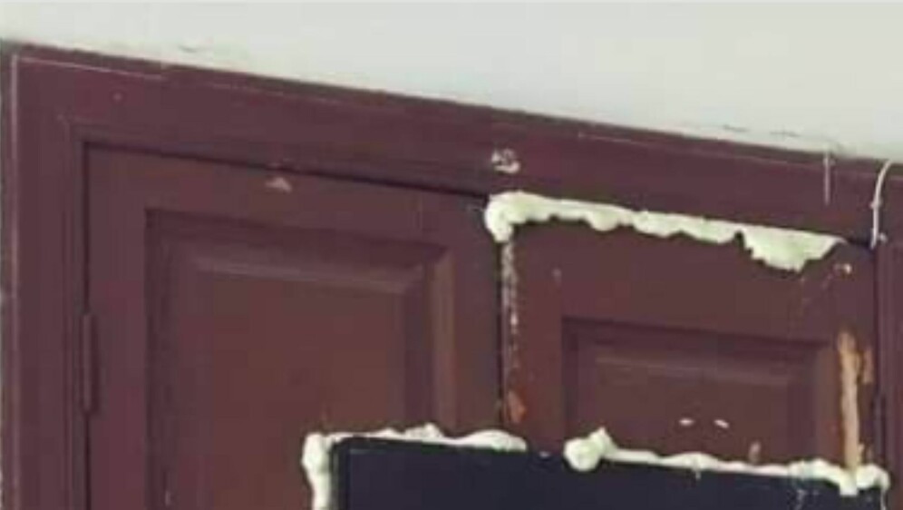 Urnebesno postavljena nova ulazna vrata