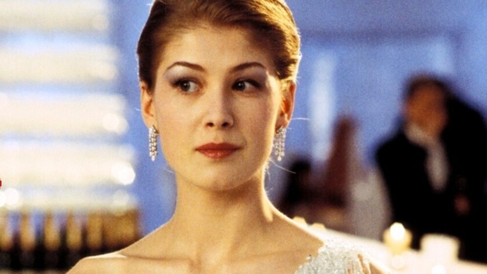 Rosamund Pike u filmu ''James Bond''