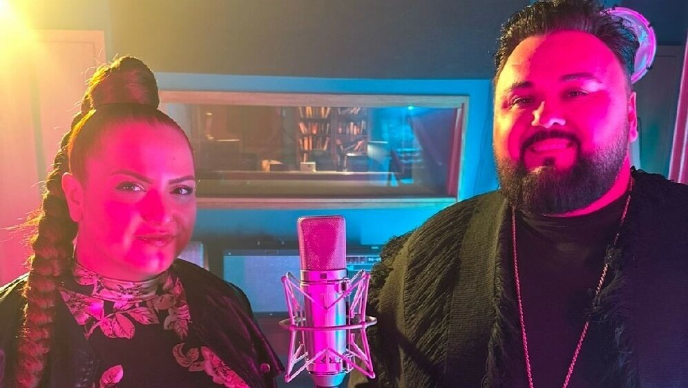 Jacques Houdek i Erika - 2