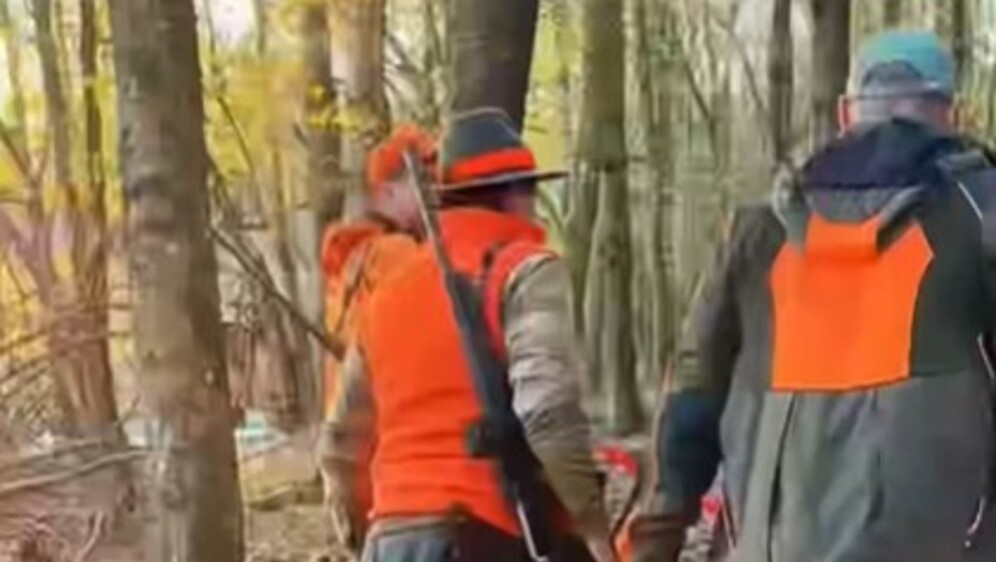 Ministar Vlajčić družio se s lovcima