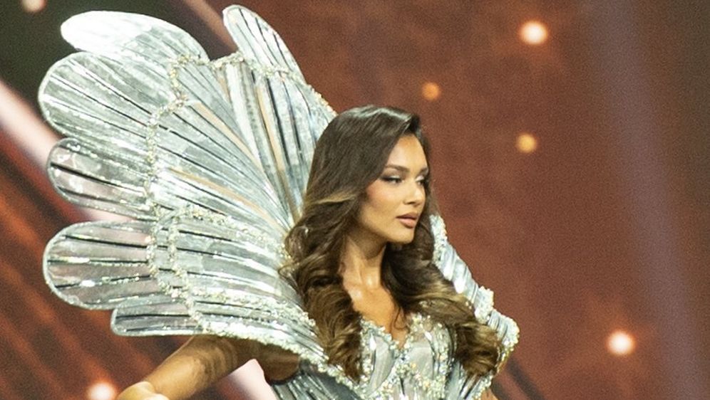 Laura Gnjatović predstavila nacionalni kostim na izboru za Miss Universe