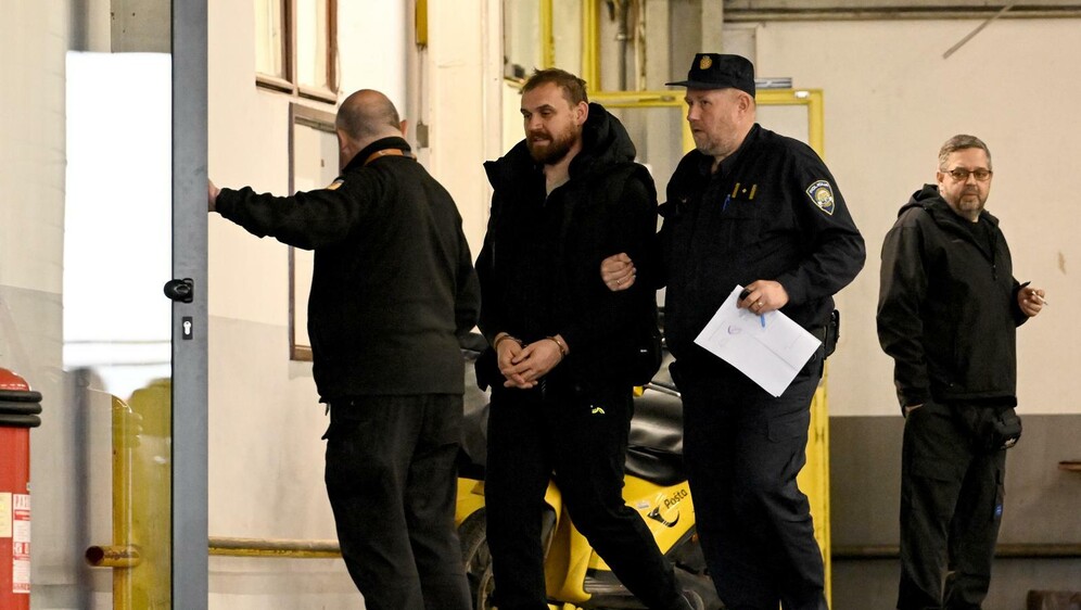 Privođenje uhićenih povezanih sa slučajem bolnice u Jankomiru - 2