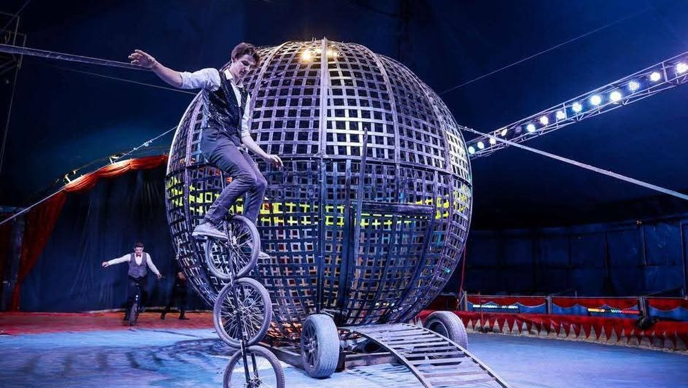 Karneval Circus Show - 2