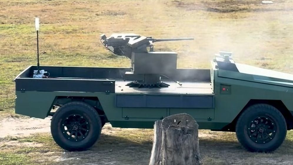 Ukrajinski kopneni borbeni dron Protector