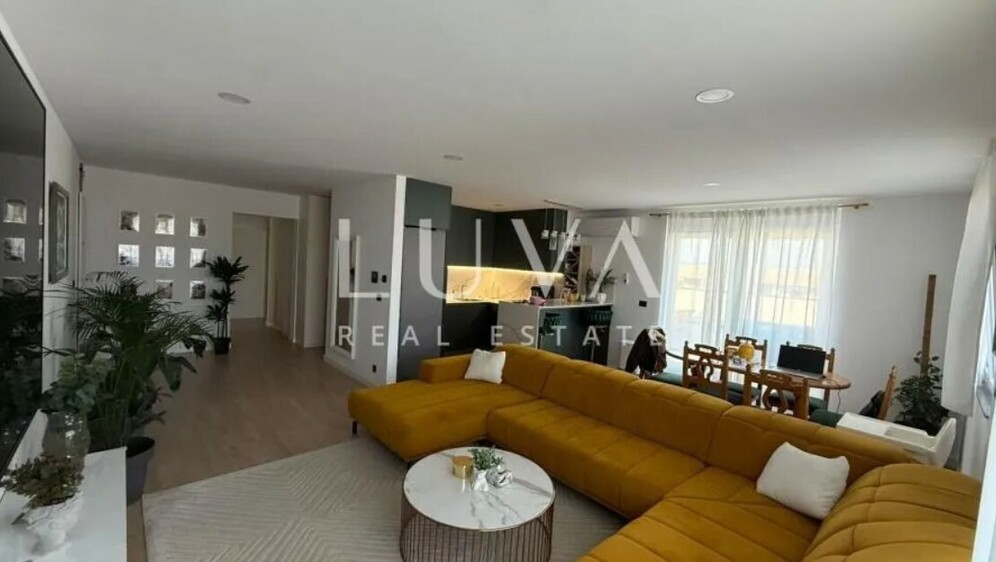 Moderan luksuz i udobnost svakodnevnog života u srcu Botinca - 9