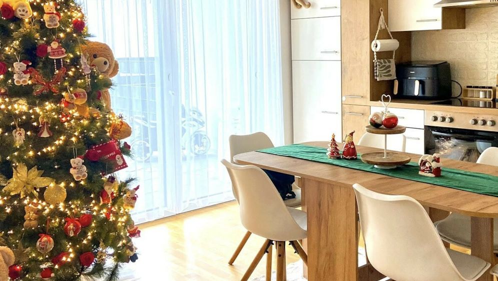 Božićno uređenje stana Monike Avdiji - 12