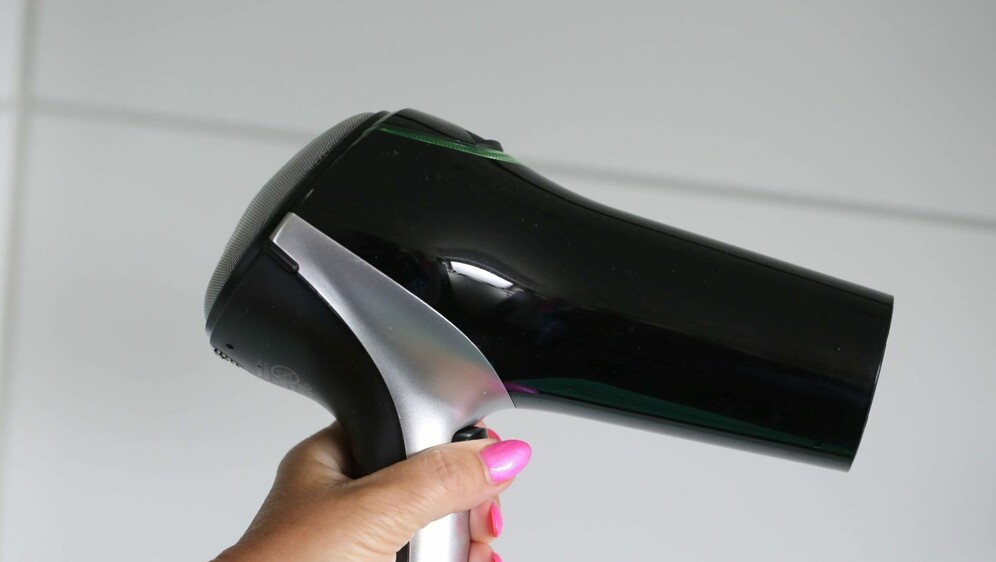 Sušilo za kosu, ilustracija