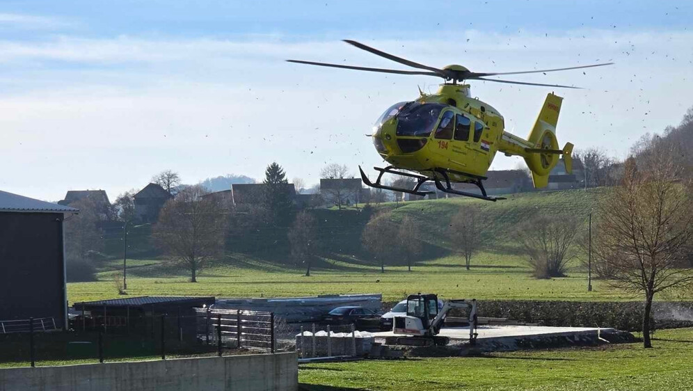 Helikopter na terenu nakon prometne nesreće u Krapini