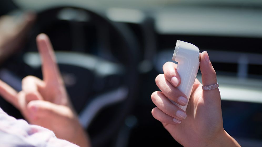 HTC predstavio novu praktičnu ručnu kameru RE