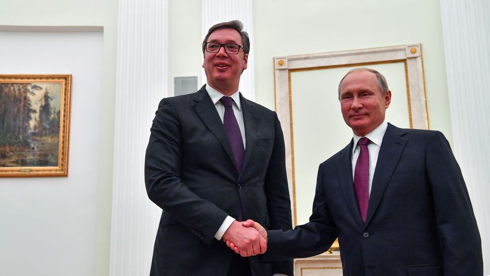 Srpski predsjednik Aleksandar Vučić i ruski predsjednik Vladimir Putin (Foto: AFP)