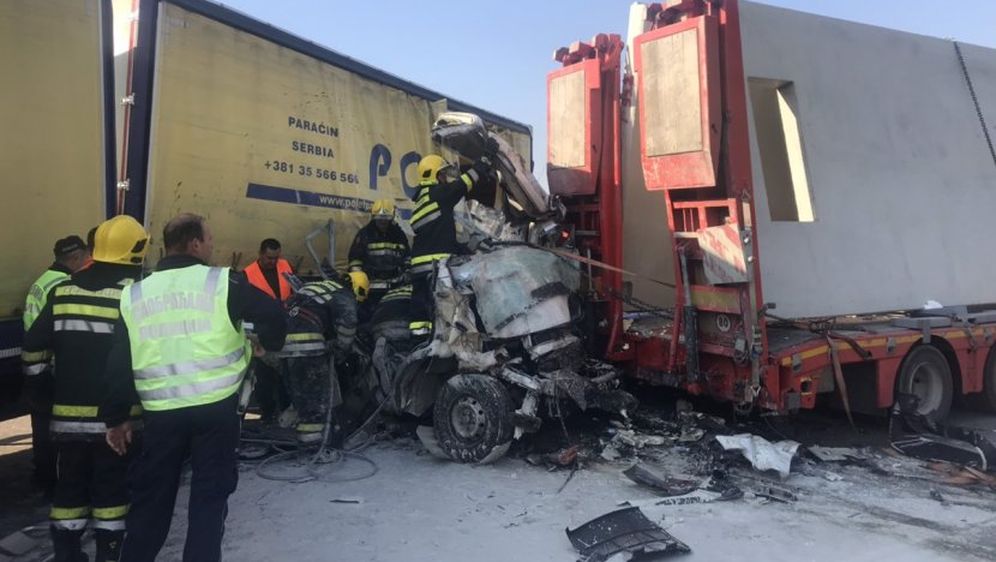 Strašna prometna nesreća u Srbiji (Foto: Telegraf.rs)