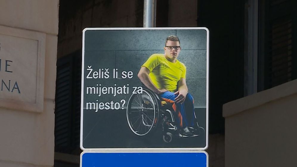 Parkirni znak koji upućuje na probleme osoba s invaliditetom (Foto: Dnevnik.hr)