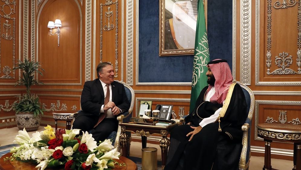 Saudijski kralj Mohamed bin Salman s Mikeom Pompeom